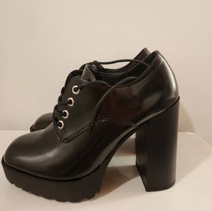Platform MaryJane Oxford
